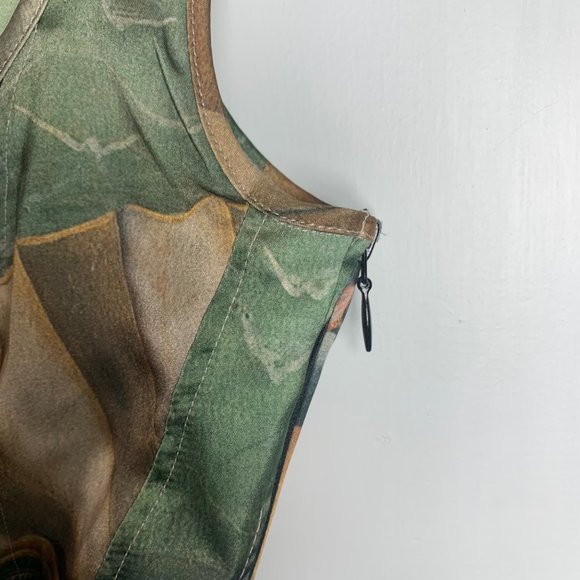 Zara Green and Orange Asymmetrical Graphic Crop Top - Picture 6 of 12